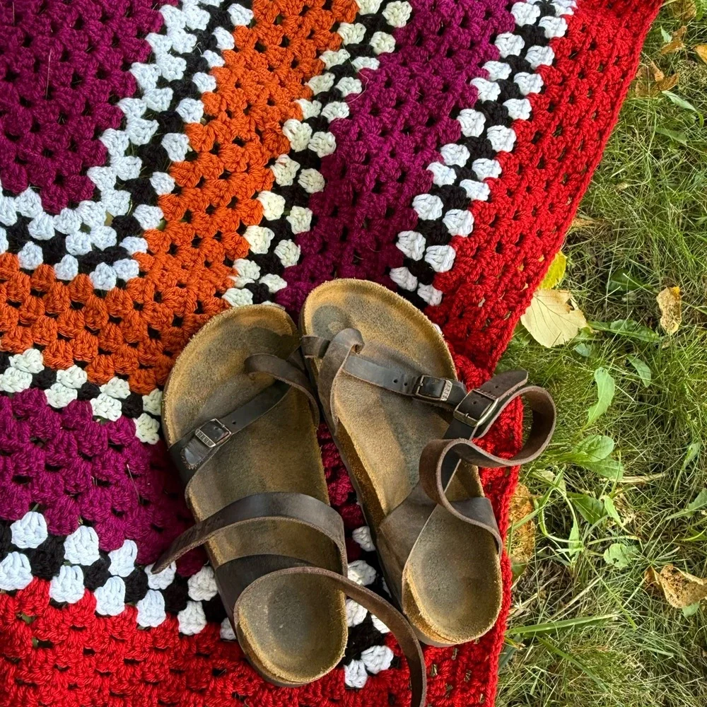 Vintage Handmade Crochet Granny Square Afghan Blanket 36x36 Red Orange Purple‎